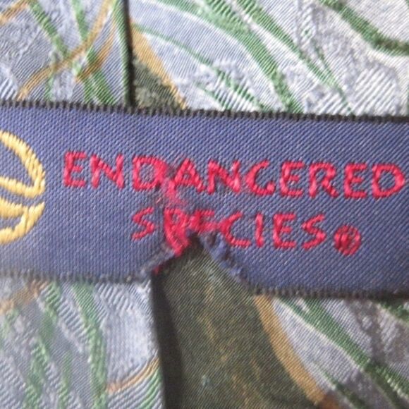 ENDANGERED SPECIES Mens Neck Tie Baby Panda Silk - Picture 6 of 6